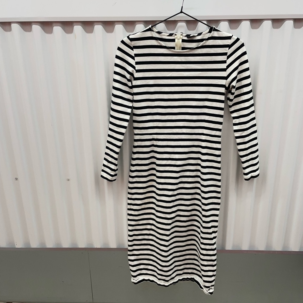 J Crew Women’s Black and White Stripped Dress Size 0